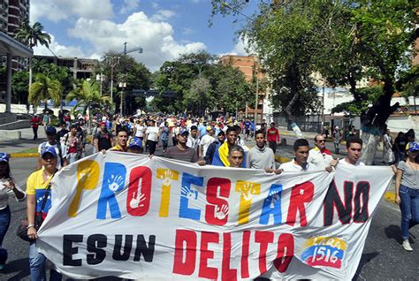 FOTOS Protestan en Barquisimeto por la muerte de jóvenes venezolanos