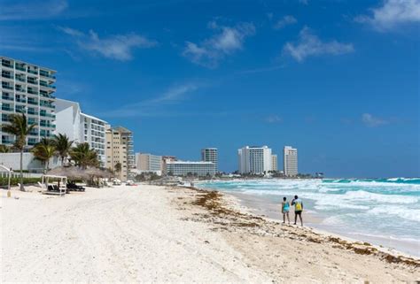 Premium Photo | Mexico cancun beautiful caribbean coast