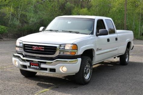 Sell Used 06 Gmc Sierra 2500 Hd Sle2 Crew Cab Pickup 66l Duramax Turbo Diesel No Reserve In