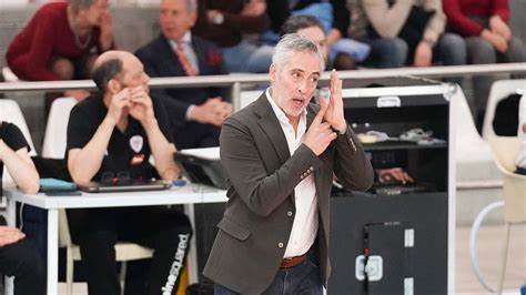 Pallavolo A M Castellana Grotte Esonera Jorge Cannestracci La