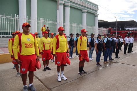 Polic A Nacional Del Per On Twitter Semana Santa Segura En La