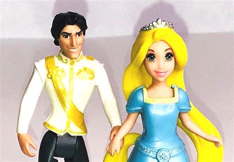 Polly Pocket Disney Princess Rapunzel Flynn Rider Magiclip Magic Clip