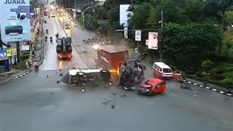 TERNYATA Sudah Sering Terjadi Ini Tragedi Kecelakaan Di Simpang Rapak