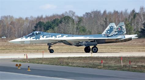 Su 57 Jet With An Aim To Tame F 22 Raptors Russia To Equip Its