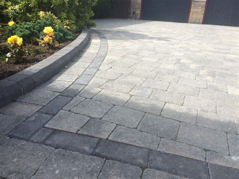 Driveway In Tegula Slate Paving With Charcoal Border Driveway Paving