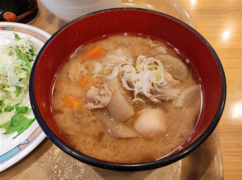 毎週木曜日は「豚汁定食」なのだが「豚汁」こそが主食の定食なのであるな（笑）。（墨田区役所 食堂：墨田区吾妻橋1丁目：墨田区役所1f） モモログ4