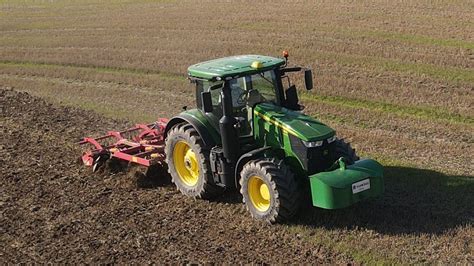 Uprawa Pod Pszenicę 2021 John Deere 7310R Vaderstad Cultus 300