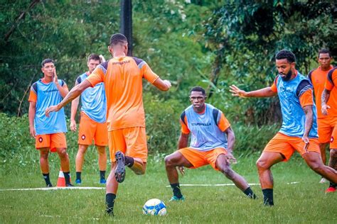 Veja Quais Os Jogadores Do Moto Club Relacionados Para O Jogo Contra