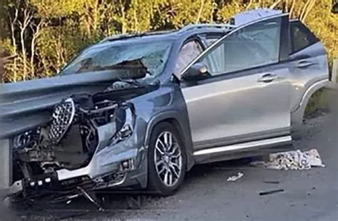 Madre E Hijo Mueren En Terrible Accidente En La Autopista M Rida