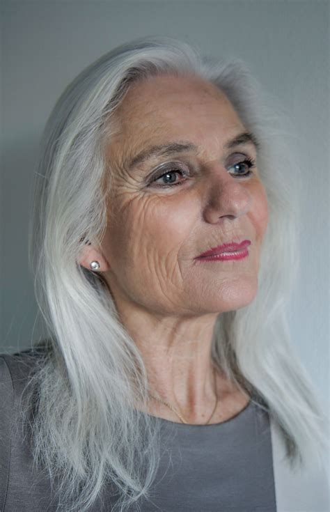 Breathtakingly Gorgeous Long Gray Hair Beautiful Gray Hair Gray