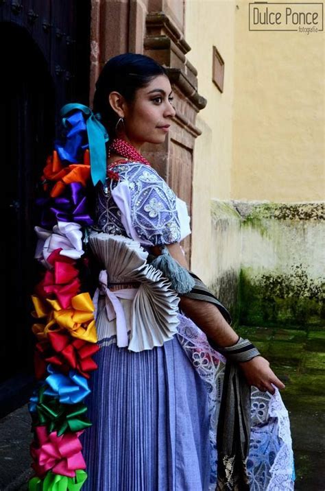 traje de novia de la etnia purepecha, de Michoacan Mexican Costume ...