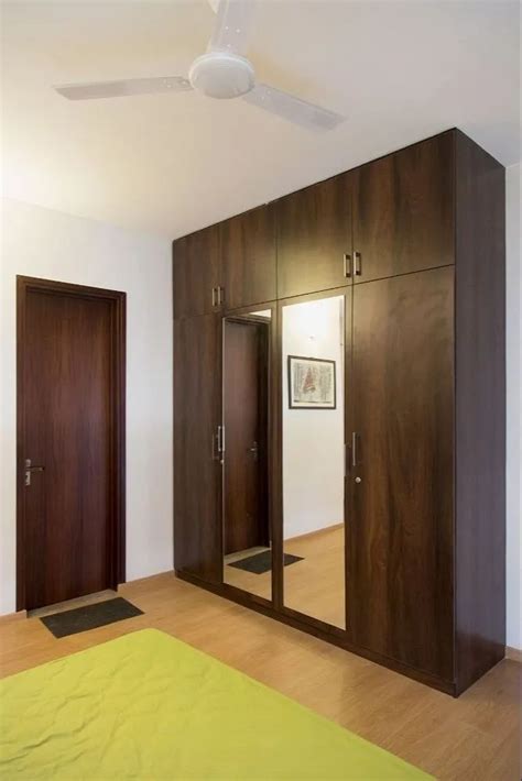 Plywood Door Modular Wooden Wardrobe With Mirror With Locker At Rs