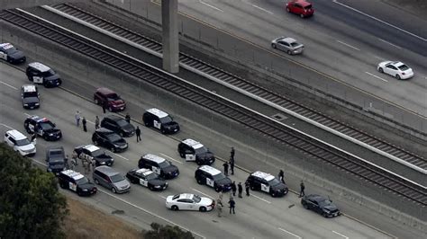 Oakland Police Chase Vehicle Pursuit Ends On I 580 In Castro Valley