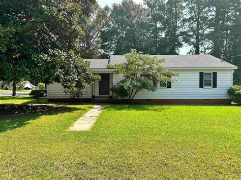 904 Maple St Magnolia Ar 71753 See Est Value Schools And More