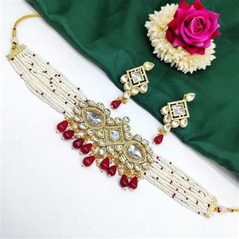 Premium Quality Moti Bandhai Kundan And Monalisa Choker Set Maroon At