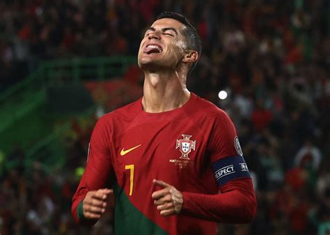 Cristiano Ronaldo Breaks Men S International Caps Record Scores Double