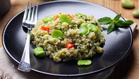 Risotto Con Fave Fresche Pecorino E Menta Per Un Primo Leggero E Fresco