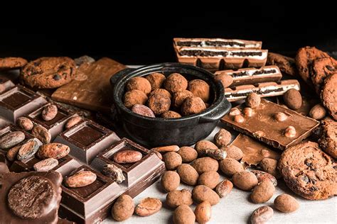 Chocolate Con Frutos Secos Origen Beneficios Y Recetas