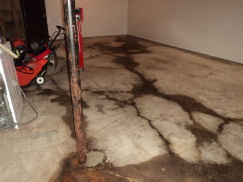 Floor Cracks | Foundation Systems of Michigan