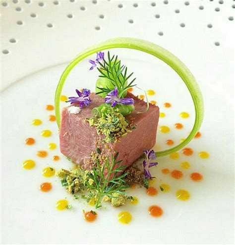 Pin By Eniko On Haute Cuisine Food Plating Food Presentation Plates