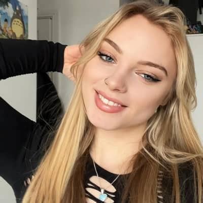 Keeley Colbran Bio Age Height Nationality Net Worth Facts Gray