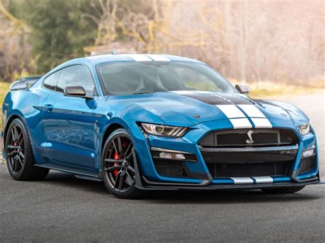 Ford Mustang Shelby Gt Einzigartig Auf Der Stra E