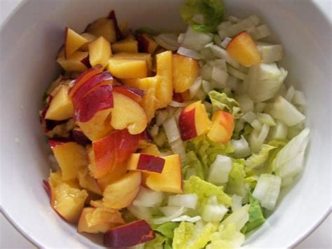 Gr Ner Salat Mit Nektarinen Und Joghurtdressing Rezept Kochbar De