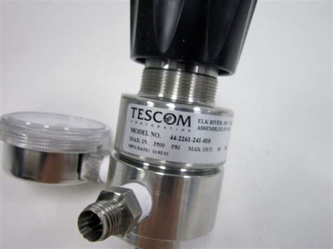 TESCOM 44 2261 241 010 DIAPHRAGM PRESSURE REDUCING REGULATOR W WIKA