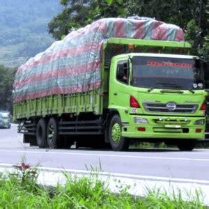 Berapa Kapasitas Truk Fuso Tronton Tenaga Yang Dimiliki