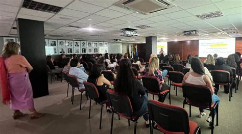 Dia Internacional Da Mulher Embratur Promove Palestra Sobre Lideran A