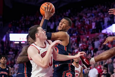 Auburn Basketball: Best live action shots from the Tigers win over UGA