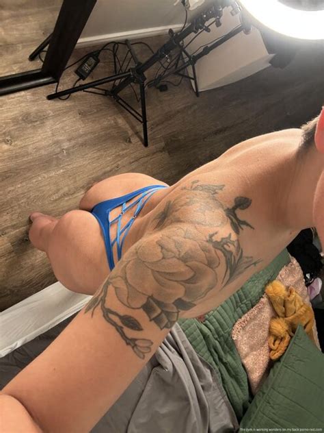 The Gym Is Working Wonders On My Bac Porn Pic
