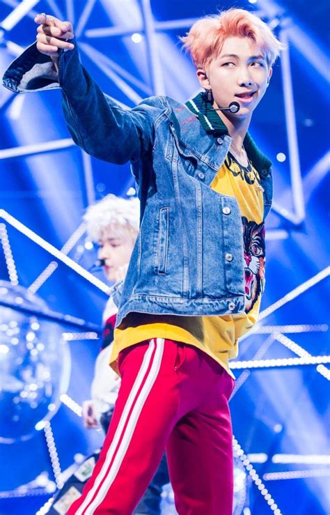 Click For Full Resolution Bts Dna Mic Drop At Inkigayo