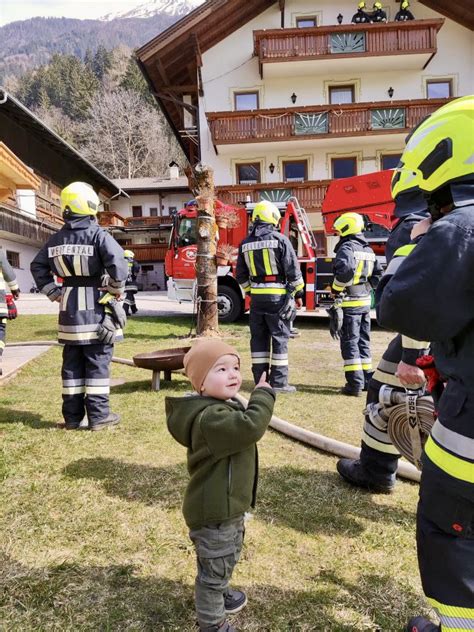 LFV Südtirol UVF Alto Adige on Twitter Piccoli pompieri crescono