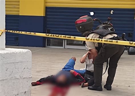 Un Policía Fue Asesinado Cuando Salía De Un Supermercado Junto A Su