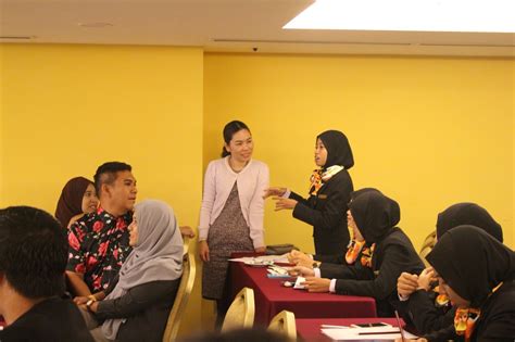 สาขาการจัดการธุรกิจท่องเที่ยว ดูงานธุรกิจโรงแรม ด้านการบริหารจัดการ ... 