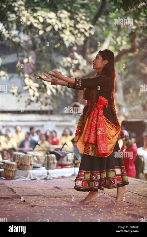 Dhaka Bangladesh Th Feb Bangladeshi Artists Performs Dance