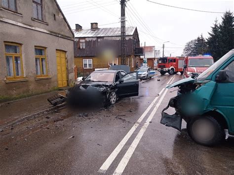 Pijany Latek Spowodowa Wypadek W Ciechanowcu Poszkodowane