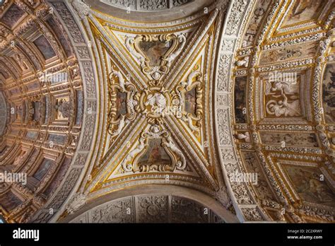 Palazzo ducale interior hi-res stock photography and images - Alamy