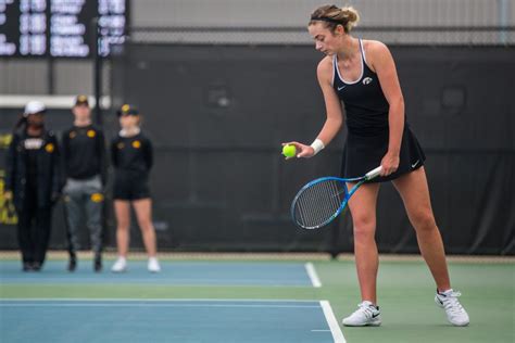 Photos Iowa Women S Tennis Vs Rutgers 4 5 2019 The Daily Iowan