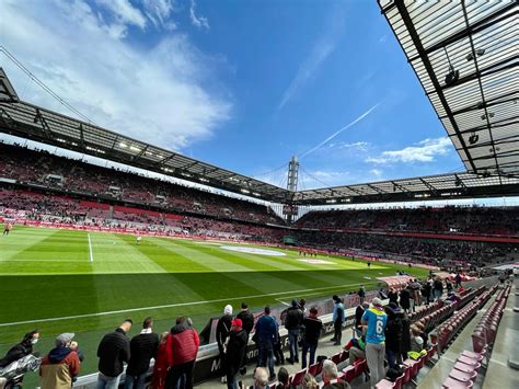 Heimspiel im Rheinenergie Stadion 1 FC Köln Frauen wollen