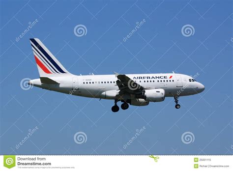 Air France Airbus A318 during Landing Editorial Image - Image of ...