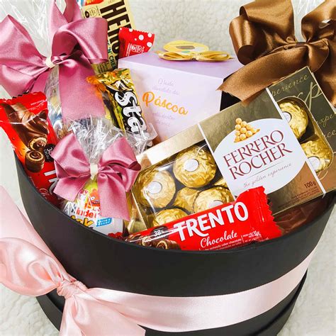 Cesta Box Luxo G Redonda Chocolates Variados