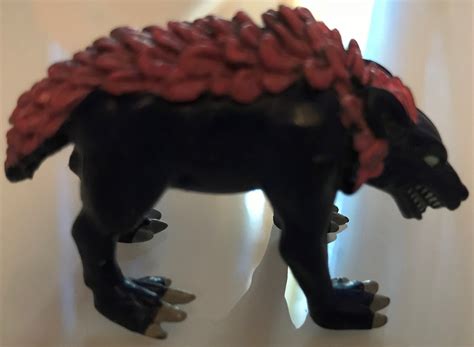 Purple Feathered Green Eyed Wolf Thingy Rtoyid