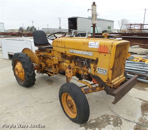 International 2404 Loboy Tractor In Lincoln Ne Item Da7428 Sold