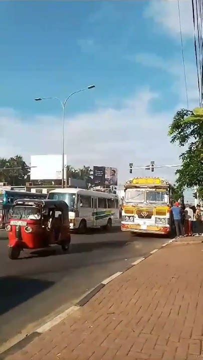 නුවර පාරෙ නම තියපු 🧡devindi Super🧡🧡 Service එකෙ කහ පාට සෙන්සරෙ අම්මො