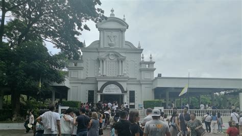 Philippines' Monasterio de Tarlac draws pilgrims to fragment of Christ ...