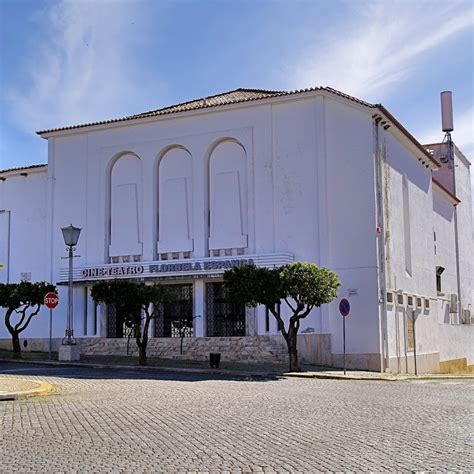 Revisões para Cine Teatro Florbela Espanca em Vila Viçosa Évora