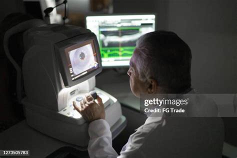 Retinal Eye Scan Photos and Premium High Res Pictures - Getty Images