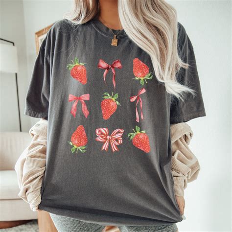 Strawberries And Bows Coquette Shirt For Women Vintage Strawberry